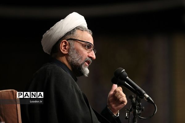 مراسم عزاداری شب تاسوعای حسینی در حسینیه امام خمینی(ره)