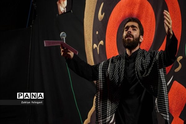 عزاداری هیات نوجوانان مکتب سیدالشهدا در شهرستان بهارستان دو