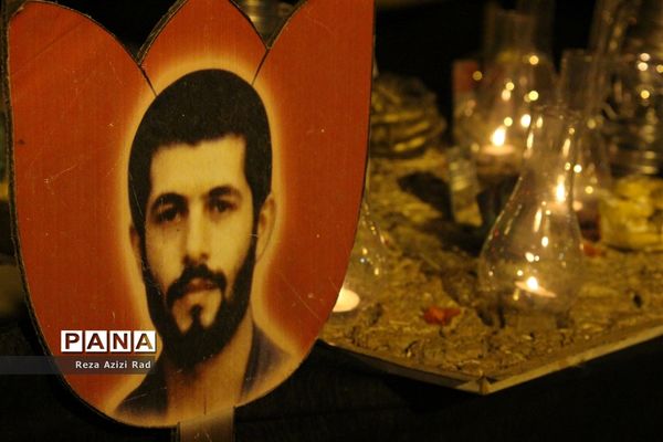 آیین شمع گذاری شب عاشورا در مساجد تبریز