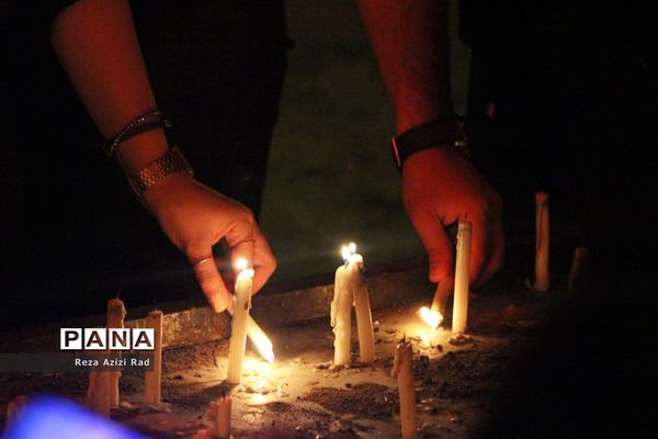 آیین شمع گذاری شب عاشورا در مساجد تبریز