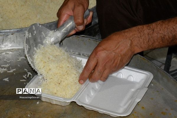 طبخ غذای حسینی در شهرستان خوسف