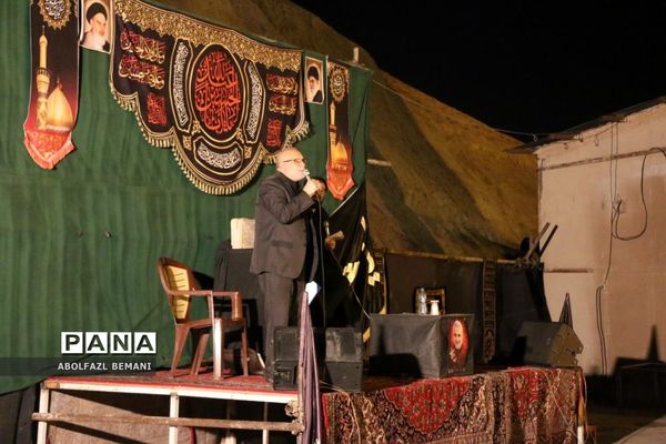 عزاداری شب عاشورا در یادمان شهدای کوه خضر نبی قم
