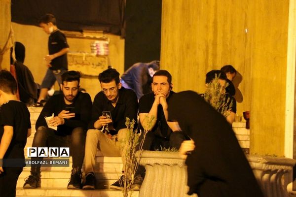 عزاداری شب عاشورا در یادمان شهدای کوه خضر نبی قم