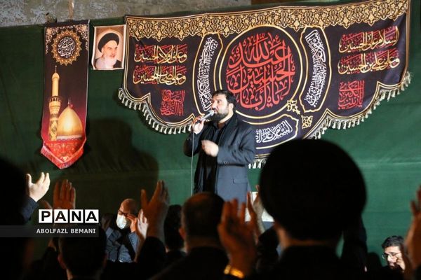 عزاداری شب عاشورا در یادمان شهدای کوه خضر نبی قم