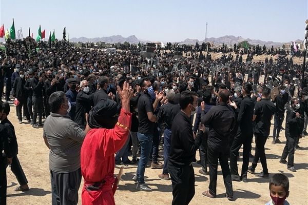 برگزاری مراسم واقعه ظهر عاشورا در حاجی آباد بیرجند