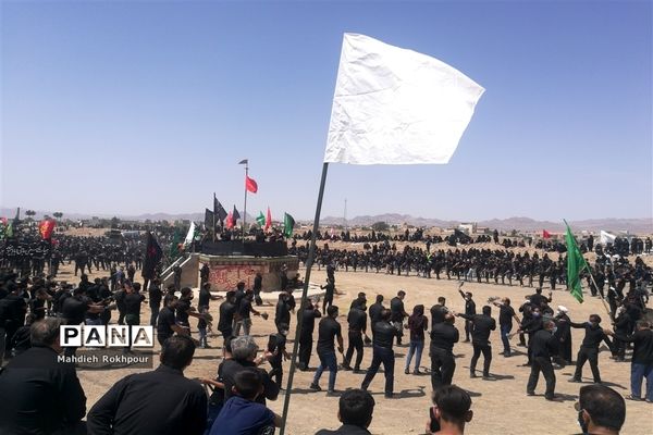 برگزاری مراسم واقعه ظهر عاشورا در حاجی آباد بیرجند