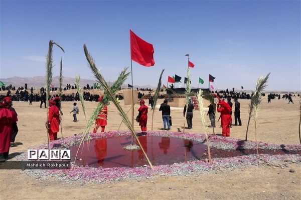 برگزاری مراسم واقعه ظهر عاشورا در حاجی آباد بیرجند