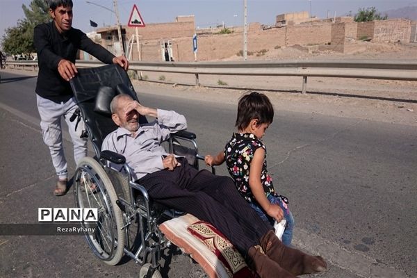 مراسم عزاداری و تعزیه  برای اسیران کربلا در روستای فرح آباد کاشمر