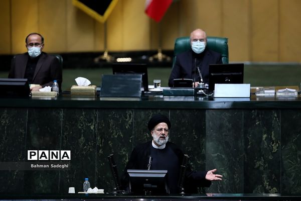 جلسه بررسی صلاحیت وزرای پیشنهادی دولت سیزدهم در مجلس