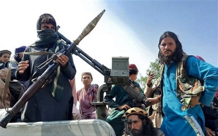 تغییراتی که طالبان از خود نشان می‌دهد؛ تماشای مسابقه فوتبال با آرپی‌جی و مسلسل