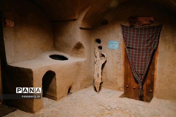 قلعه باقرآباد بافق