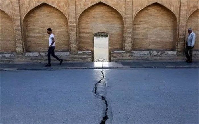 ترک جدیدی روی پل‌های تاریخی اصفهان ایجاد نشده است