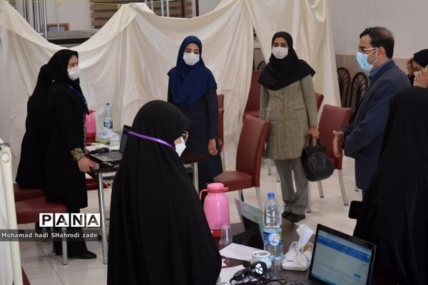 آغاز مرحله دوم  واکسیناسیون  فرهنگیان در اردوگاه مدافعین حرم ناحیه یک آموزش و پرورش مشهد