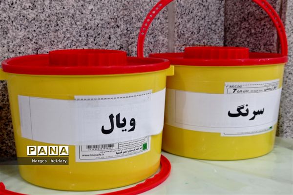افتتاح دومین سالن  تجمیعی واکسن کرونا در مدرسه شهید رحیمی امیدیه