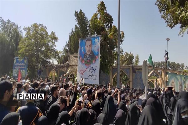 تشییع پیکر مطهر شهید محمد اینانلو در البرز