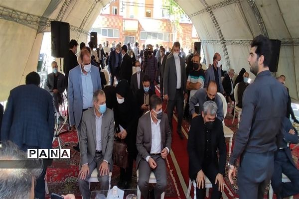 آیین افتتاح متمرکز مجتمع های آموزشی قلم و رازی در البرز