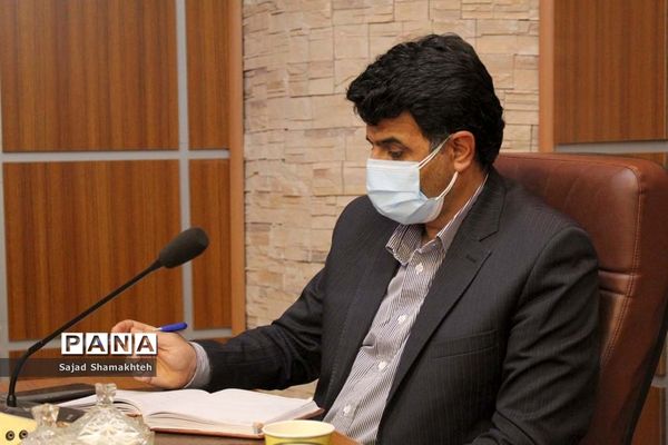 نشست هیات رئیسه مجلس دانش آموزی خوزستان با مدیرکل آموزش و پرورش