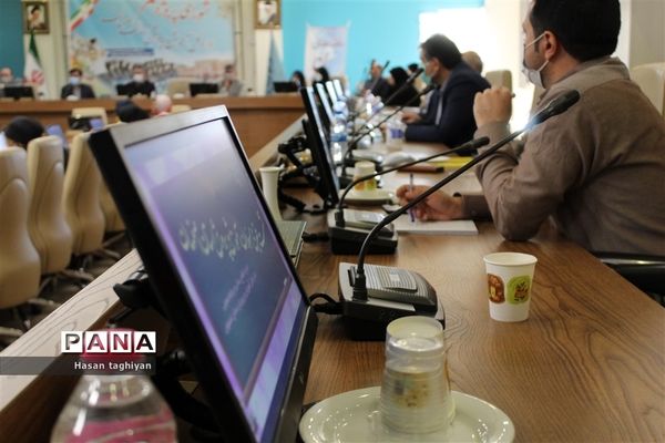 نشست خبری مدیرکل و معاونان اداره‌کل آموزش و پروش استان اصفهان