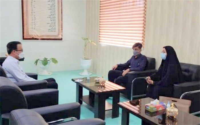 نشست اعضای هیئت رئیسه مجلس دانش‌آموزی استان بوشهر با رییس آموزش و پرورش شهرستان دیر 