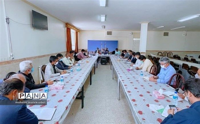 تشریح بازمهندسی جدید تشکیلات در جلسه رییس سازمان دانش‌آموزی استان یزد با معاونین پرورشی