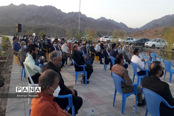 نشست تخصصی مدیران مدارس کاشمر  در آستانه سال تحصیلی جدید