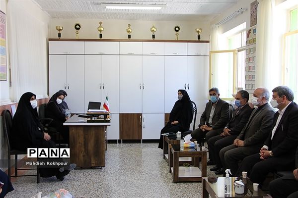 بازدید سید جواد حسینی معاون وزیر آموزش و پرورش از آموزشگاه استثنایی محدثه بیرجند