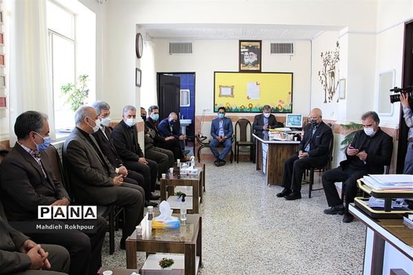 بازدید سید جواد حسینی معاون وزیر آموزش و پرورش از آموزشگاه استثنایی محدثه بیرجند