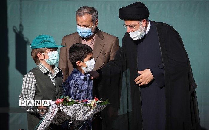 پرسش مهر امسال رئیس‌جمهور: ایران قوی، چه ویژگی‌هایی دارد؟