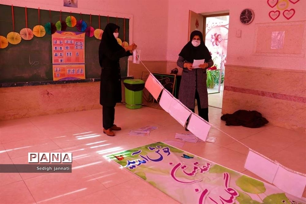 مدارس آباده در انتظار شکوفه‌ها