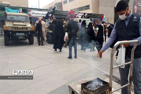 زائران حرم رضوی در اربعین حسینی