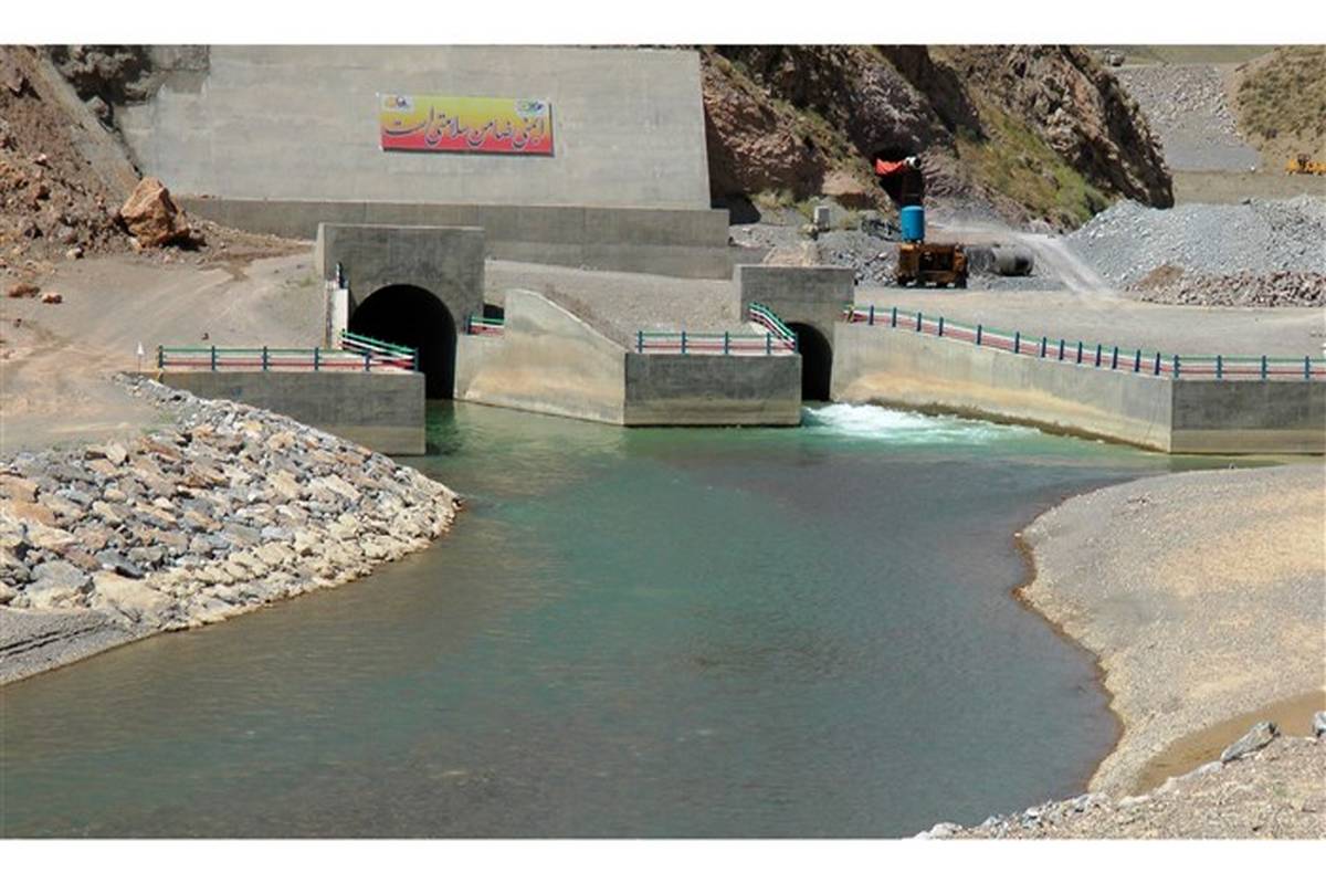 مشکل حقابه دریاچه ارومیه  با احداث سد نازلو برطرف می‌شود