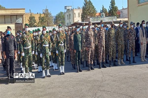 برگزاری صبحگاه مشترک دانش‌آموزی به مناسبت ایام دفاع مقدس