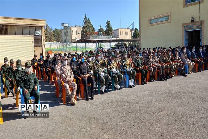برگزاری صبحگاه مشترک دانشآموزی به مناسبت ایام دفاع مقدس