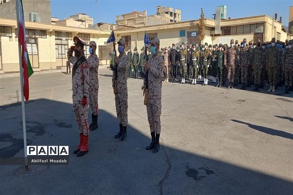 برگزاری صبحگاه مشترک دانش‌آموزی به مناسبت ایام دفاع مقدس