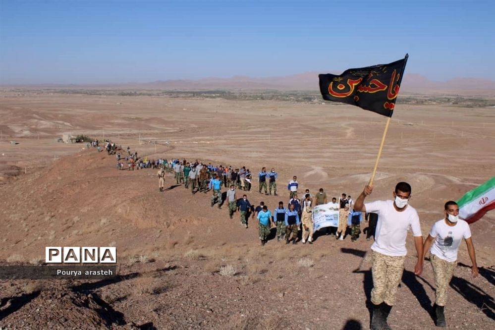 برگزاری همایش کوه‌پیمایی در مرکزآموزش ۰۴ امام رضا(ع) نزاجا به مناسبت هفته دفاع مقدس