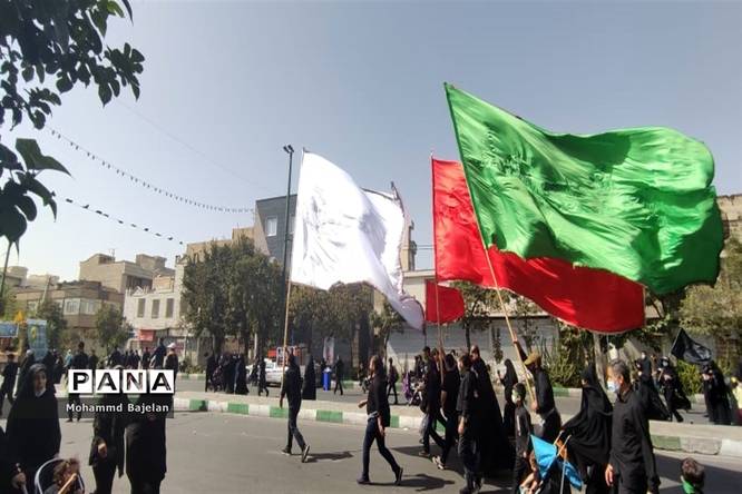 برگزاری مراسم راهپیمایی اربعین حسینی در تهران با حضور فرمانده کل سپاه پاسداران انقلاب اسلامی