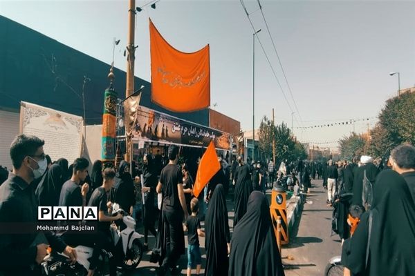 برگزاری مراسم راهپیمایی اربعین حسینی در تهران با حضور فرمانده کل سپاه  پاسداران انقلاب اسلامی