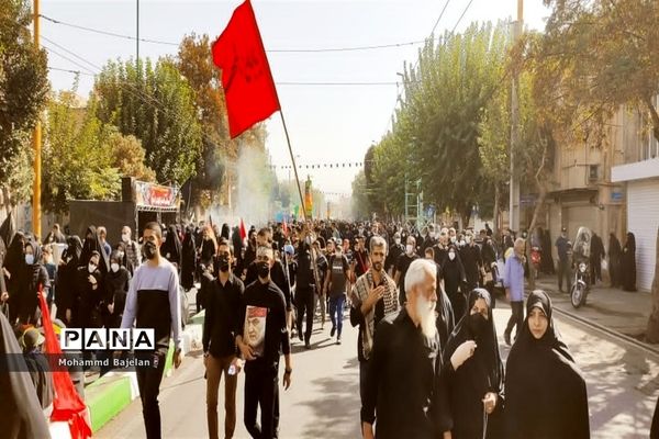 برگزاری مراسم راهپیمایی اربعین حسینی در تهران با حضور فرمانده کل سپاه  پاسداران انقلاب اسلامی