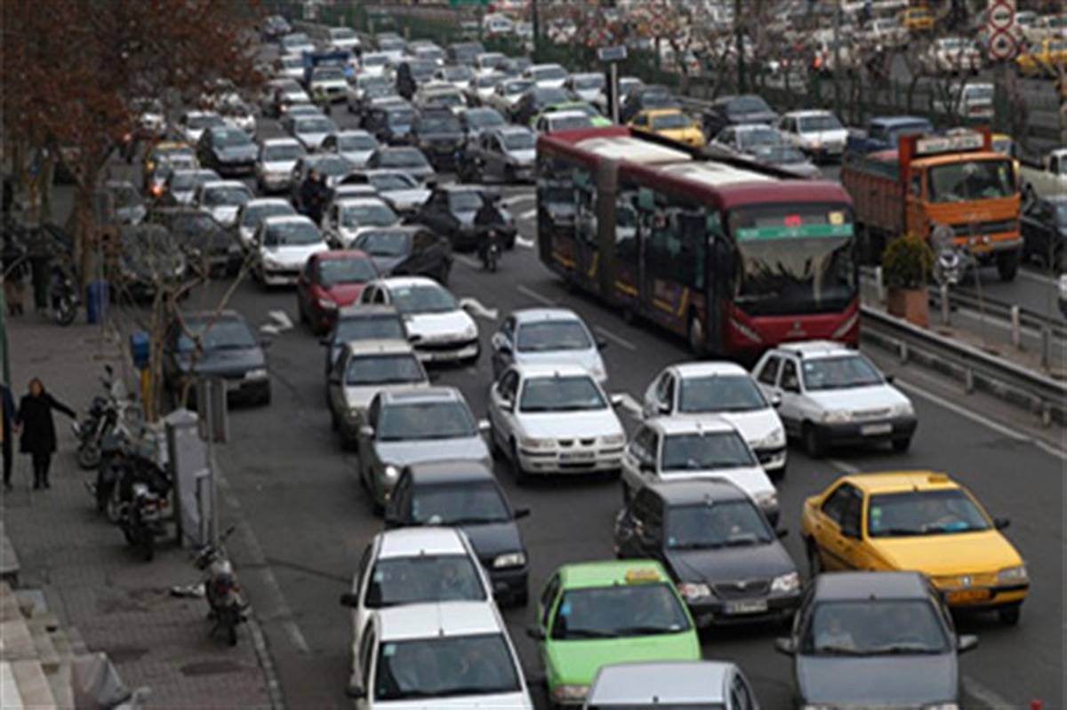 افزایش حجم ترافیک در معابر اصلی و بزرگراهی پایتخت