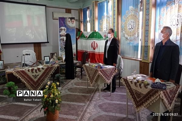 نواختن زنگ ایثار و مقاومت در منطقه ۵ تهران
