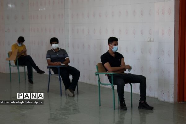 واکسیناسیون دانش‌آموزان  کهگیلویه و بویراحمد در مقطع دبیرستان