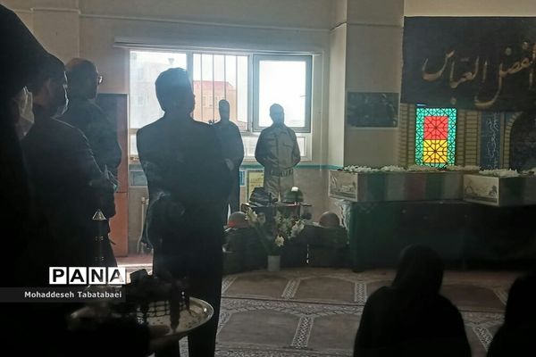 تشییع‌ پیکر مطهر دو شهید گمنام در پردیس