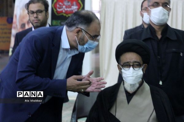 مشق امروز، مشق احسان