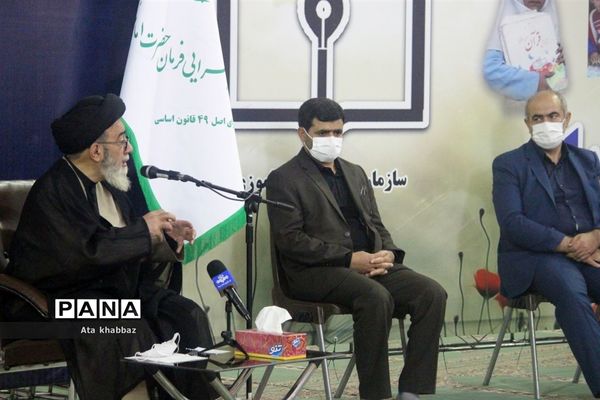 مشق امروز، مشق احسان