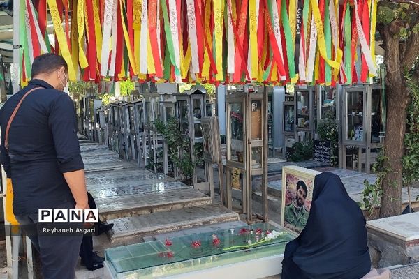 بهشت‌گردی در گلزار شهدای تهران
