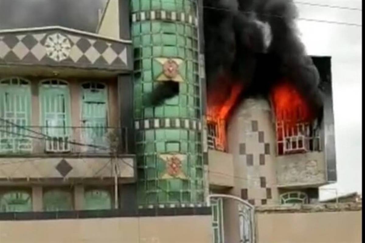 خانه معلم  شهرستان چرام در آتش سوخت