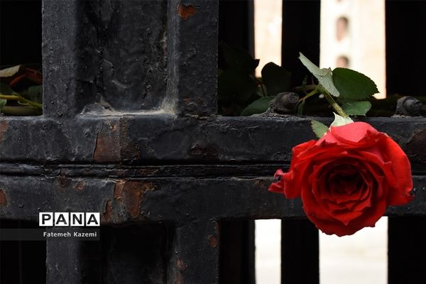 مراسم گلباران محل شهادت شهید مطهری و گرامیداشت روز معلم