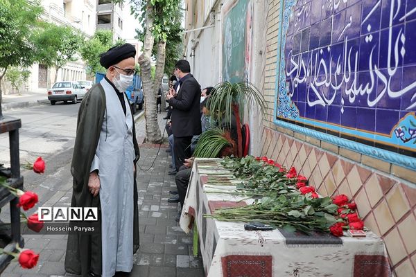 مراسم گلباران محل شهادت شهید مطهری و گرامیداشت روز معلم