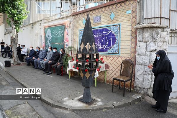 مراسم گلباران محل شهادت شهید مطهری و گرامیداشت روز معلم