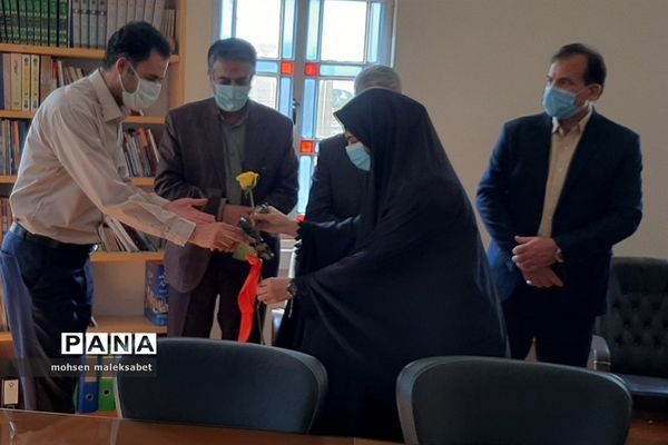 تقدیر از زحمات مدیرکل و معاونان اداره‌کل آموزش و پرورش استان یزد